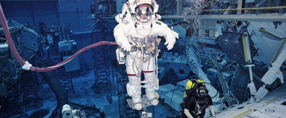 Astronauti in piscina - ecco come ci si allena allo spazio