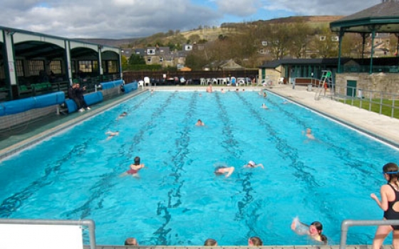 Una Giornata alla Hathersage Swimming Pool