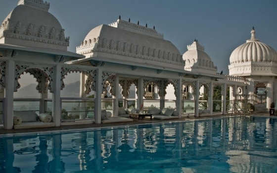 Una Giornata alla Piscina dell'Hotel Kothi