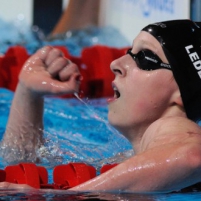 RECORD DI NUOTO - DONNE CHE BATTONO GLI UOMINI 