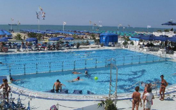 Piscina B2K Balena 2000 - Viareggio (LU)