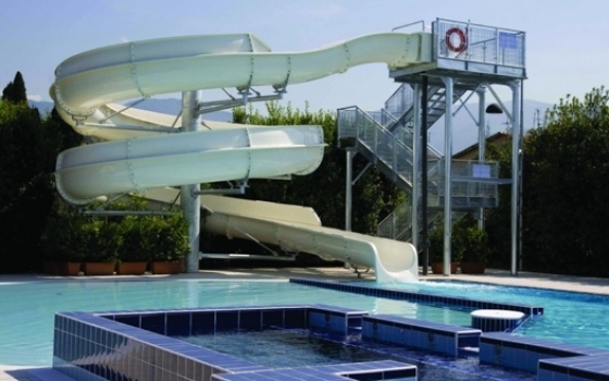 Piscinadimontale.jpg Piscina schio prezzi